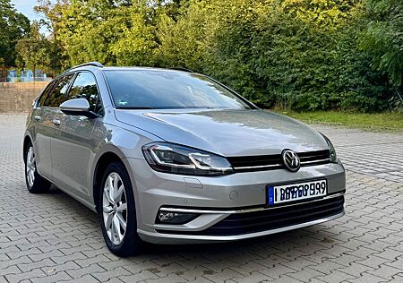 VW Golf Volkswagen 1.6 TDI SCR DSG Comfortline Variant Com...