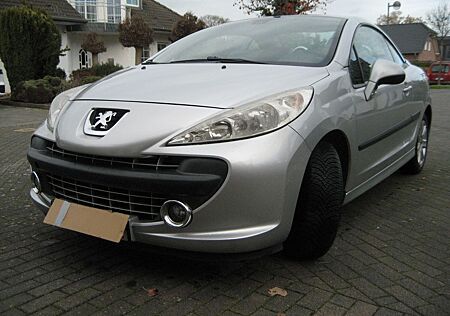 Peugeot 207 CC Platinum Automatik