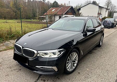 BMW 530 d xDrive Luxury Line *HUD*Panorama*Kamera*