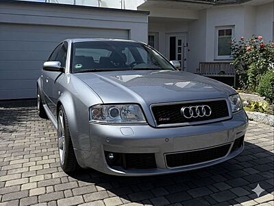 Audi RS6 4.2 tiptronic quattro -