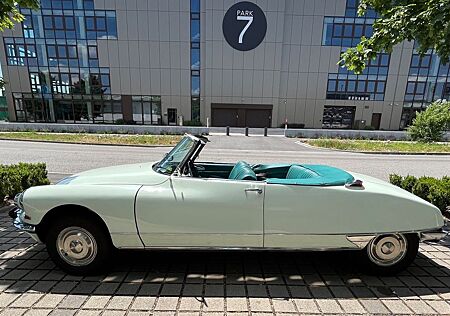 Citroën DS 21 Werks-Cabriolet aus 2. Hand