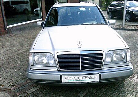 Mercedes-Benz E 200 T-Modell Autom.,Klima, 1.Hand, kein Rost