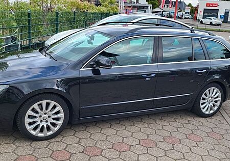 Skoda Superb 2.0 TDI Green tech DSG Elegance Combi...