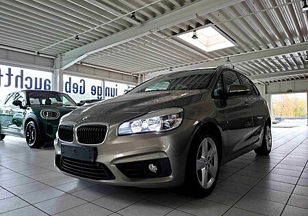 BMW 218i Active Tourer Navigation Sitzheizung PDC