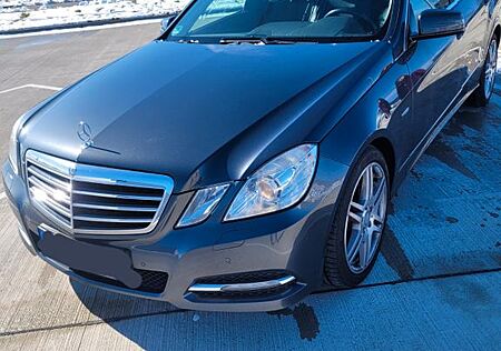 Mercedes-Benz E 220 CDI T BlueEFFICIENCY AVANTGARDE AVANTGARDE
