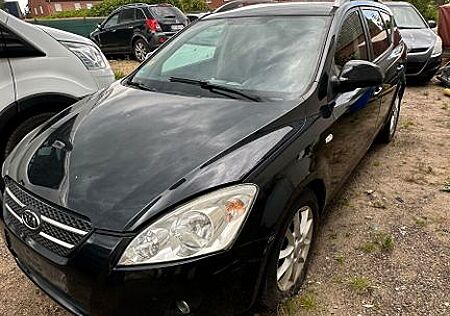 Kia ANDERE Ceed Sportswagon EX