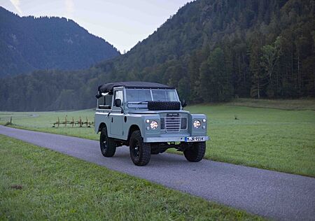 Land Rover Serie III 88 3 V8 3,5L 68 KW Frame-Off Servo