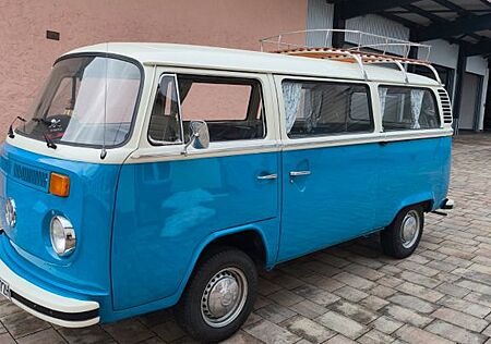 VW T2 Volkswagen T2b mit Doppel-Schiebetür