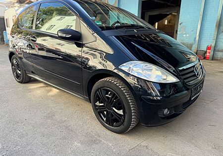 Mercedes-Benz A 200 AVANTGARDE