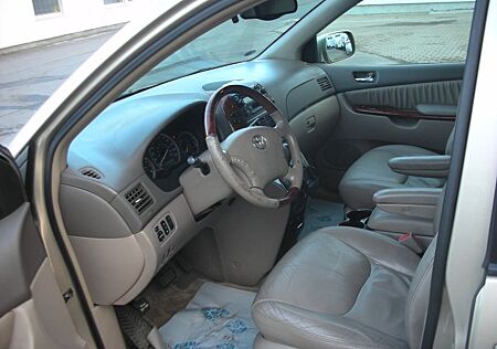 Toyota Sienna AWD Limited FESTPREIS Leder LPG 7 Sitzer