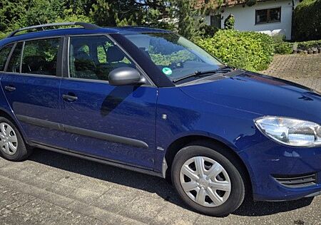 Skoda Fabia Kombi | TÜV 2027 | Klima | €26 Steue