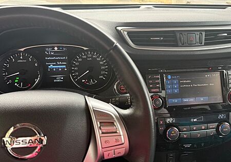 Nissan X-Trail TEKNA 1.6 DIG-T TEKNA