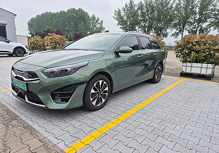 Kia Cee'd Sportswagon CEED SW 1,6 GDi + PHEV 6 DCT GOLD 104kW/141k
