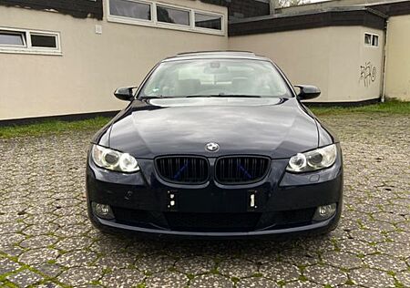 BMW 320i Coupé -