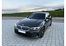 BMW 320d Touring M Sport ACC AHK HUD Pano Garantie