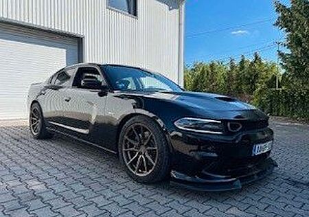 Dodge Charger 6.4 srt v8