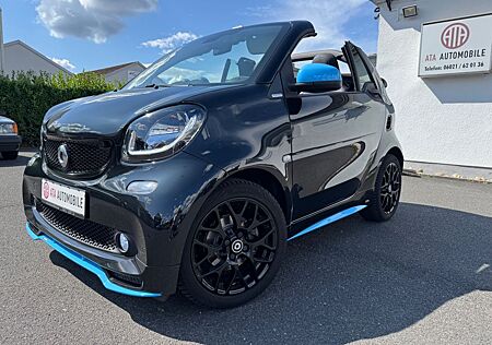 Smart ForTwo Cabrio~Brabus tailor made~Navi~Kamera