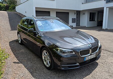 BMW 525d xDrive Touring A Luxury Line