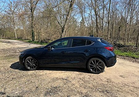 Mazda 3 2.0 SKYACTIV-G 165 Sports-Line Sports-Line