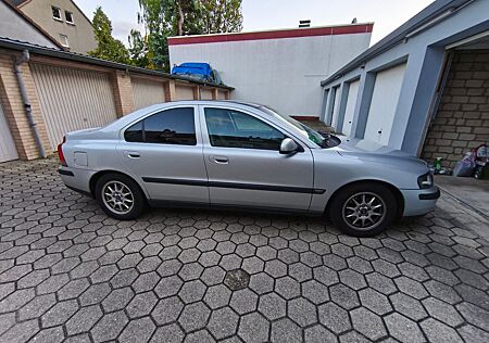 Volvo S60 2.4 l