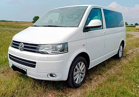 VW T5 Multivan Volkswagen (Life) 4 Motion mit ATM vor 40k km