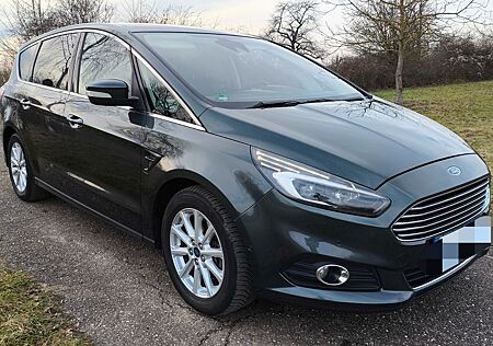 Ford S-Max 2,0TDCi Bi-Turbo Aut. Titanium mit Zertifikat!