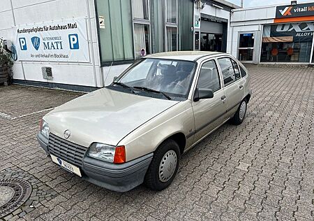 Opel Kadett , 1.Hand, Automatik, Zahnriemen neu