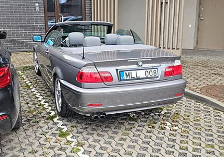 BMW 330Ci -