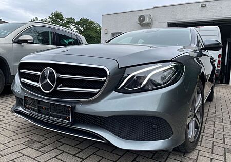 Mercedes-Benz E 220 d Autom.