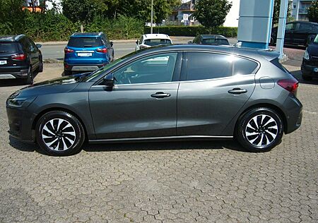 Ford Focus Lim. Titanium LED-Matrix,Winter-Paket