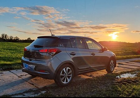 Hyundai i20 1.4 Style Automatik Style