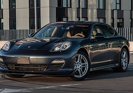 Porsche Panamera S