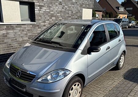 Mercedes-Benz A 150 wenig km/DAB+ Radio/Sitzheizung