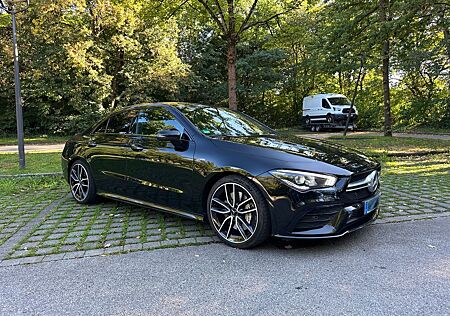 Mercedes-Benz CLA 35 AMG Mercedes-AMG CLA 35 4MATIC DCT Me...