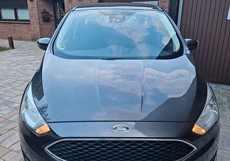 Ford C-Max 1,0 EcoBoost 92kW Titanium Titanium