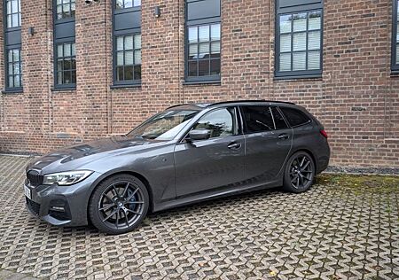 BMW 330d Touring M Sport Auto. M Sport Individual