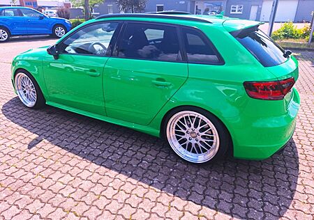 Audi S3 2.0 TFSI S tronic Q Sportback Porschegrün