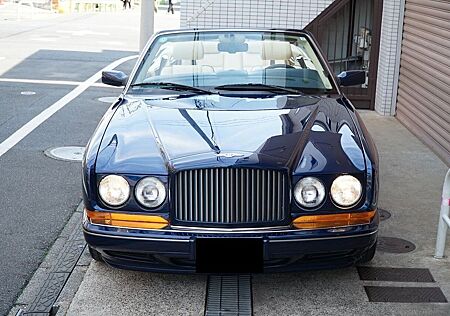 Bentley Azure -