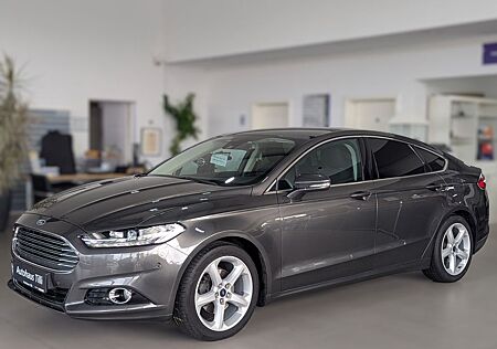 Ford Mondeo 2.0 TDCi Limo Titanium Aut/LED/AHK/Kamera
