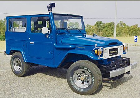 Toyota Land Cruiser BJ42 LV model