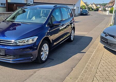VW Touran Volkswagen 2.0 TDI DSG Comfortline 7 Sitze