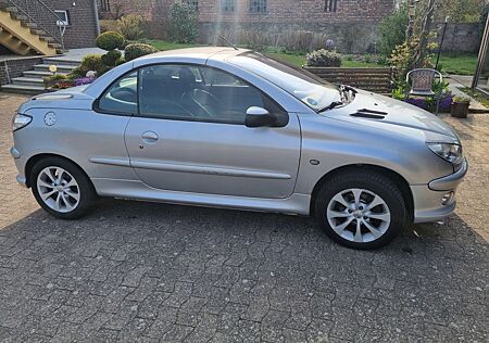 Peugeot 206 Cabrio - TÜV 08/2026