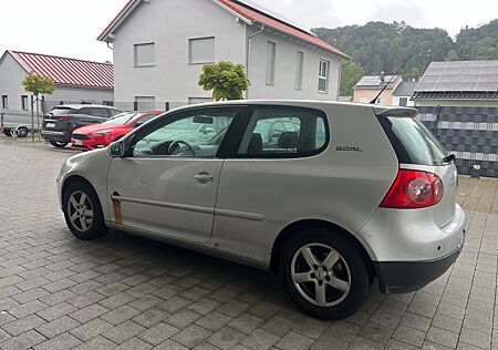 VW Golf Volkswagen 1.6 FSI Goal | TÜV bis Dez. 2026