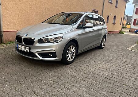 BMW 216D Tüv Neu Scheckheftgepflegt