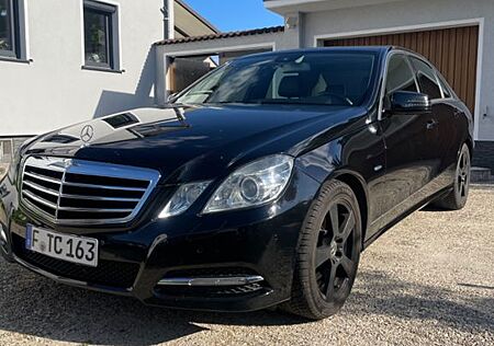 Mercedes-Benz E 350 CDI BlueEFFICIENCY AVANTGARDE W212