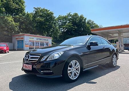 Mercedes-Benz E 350 E -KlasseCoupe CGI"AMG-Line"TÜV-NEU"