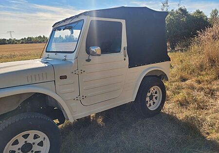 Suzuki LJ