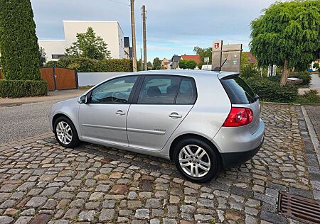 VW Golf Volkswagen 5 V 1.4l 211tkm TÜV 09/26 Navi, Shz, Tem