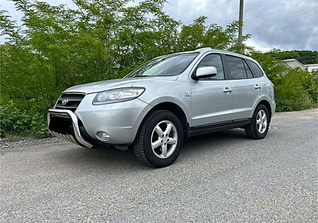 Hyundai Santa Fe 2.7 V6 GLS 4WD Automatik/AHK/Klima