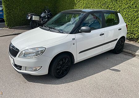 Skoda Fabia 1.2l 51kW unfallfrei - Garagenfahrzeug